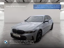 Grau Gebraucht 2024 BMW 330e M Sport Limousine | 46.709 € (Fairer Preis)