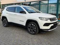 Weiß Gebraucht 2022 Jeep Compass Limited SUV | 22.650 € (Guter Preis)