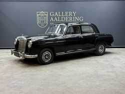 Schwarz Gebraucht 1955 Mercedes 220 Limousine | 15.500 €