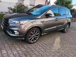Grau Gebraucht 2019 Ford Kuga ST-Line X SUV | 20.500 €