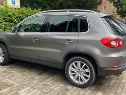 Grau Gebraucht 2010 VW Tiguan SUV | 7.100 € (Fairer Preis)