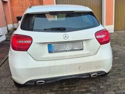 Weiß Gebraucht 2013 Mercedes A200 AMG line Limousine | 13.000 € (Fairer Preis)
