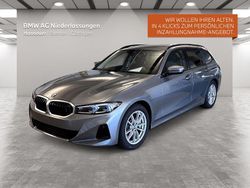 Grau Gebraucht 2024 BMW 330 Comfort Edition Kombi | 41.400 € (Fairer Preis)