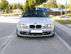 Silber Gebraucht 2002 BMW 318 Cabriolet Sport Line Cabrio | 5.499 €