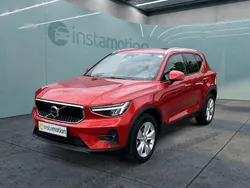 Rot Gebraucht 2024 Volvo XC40 Core SUV | 34.449 € (Guter Preis)