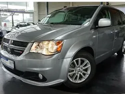 Grau metallic Gebraucht 2018 Dodge Grand Caravan Van / Kleinbus | 23.900 € (Teuer)