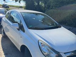 Weiß Gebraucht 2009 Opel Corsa Edition Kleinwagen | 1.690 € (Guter Preis)