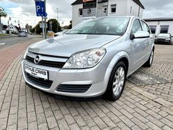 Silber Gebraucht 2005 Opel Astra Edition Limousine | 3.990 € (Etwas zu teuer)