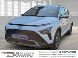 Atlas white / sol Gebraucht 2024 Hyundai Bayon Trend SUV | 20.980 € (Superpreis)