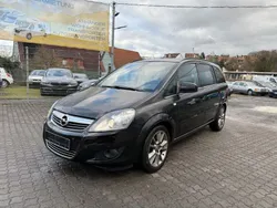 Schwarz Gebraucht 2011 Opel Zafira Design Edition Van / Kleinbus | 5.990 € (Fairer Preis)