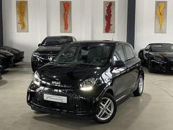 Schwarz Gebraucht 2021 Smart ForFour Electric Drive Pure Kleinwagen | 9.590 € (Fairer Preis)