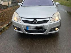 Silber Gebraucht 2005 Opel Vectra Kombi | 2.850 € (Etwas zu teuer)