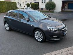Grau Gebraucht 2013 Opel Astra Limousine | 4.600 € (Fairer Preis)