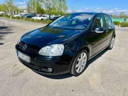 Schwarz Gebraucht 2005 VW Golf V Limousine | 2.700 € (Fairer Preis)
