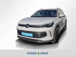 Oryxweiß perlmutteffekt Gebraucht 2024 VW Tiguan Life SUV | 35.880 € (Fairer Preis)