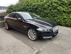 Schwarz Gebraucht 2015 Jaguar XF Limousine | 9.500 € (Superpreis)