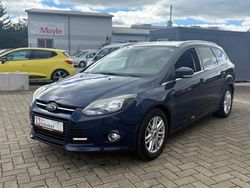 Blau Gebraucht 2012 Ford Focus Titanium Limousine | 5.980 € (Fairer Preis)