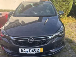 Grau Gebraucht 2016 Opel Astra Edition Limousine | 10.500 € (Fairer Preis)