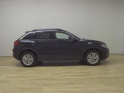 Schwarz Gebraucht 2023 VW T-Roc Life SUV | 17.780 € (Fairer Preis)