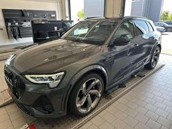 Daytonagrau perleffekt Gebraucht 2022 Audi e-tron Ambiente SUV | 46.580 € (Guter Preis)