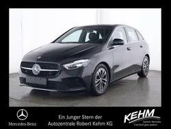 Kosmosschwarz (metallic) Gebraucht 2024 Mercedes B220 Progressive Van / Kleinbus | 36.490 € (Guter Preis)