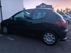 Schwarz Gebraucht 2007 Peugeot 206 Kleinwagen | 400 € (Superpreis)