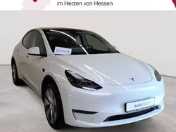 Pearl white multicoat Gebraucht 2023 Tesla Model Y Long Range SUV | 30.990 € (Superpreis)