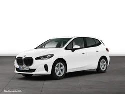 Weiß Gebraucht 2024 BMW 216 Active Tourer Van / Kleinbus | 28.964 € (Etwas zu teuer)