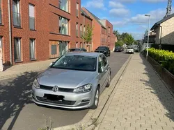 Silber Gebraucht 2014 VW Golf VII LOUNGE Limousine | 6.000 € (Guter Preis)