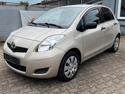Beige Gebraucht 2010 Toyota Yaris Kleinwagen | 5.799 €