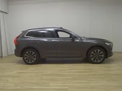 Schwarz Gebraucht 2022 Volvo XC60 Momentum SUV | 28.480 € (Superpreis)