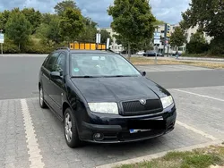 Schwarz Gebraucht 2005 Skoda Fabia Kombi | 350 € (Superpreis)