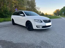 Weiß Gebraucht 2014 Skoda Octavia Ambition Kombi | 8.350 € (Fairer Preis)