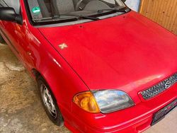 Rot Gebraucht 2004 Suzuki Swift GLS Kleinwagen | 2.200 €