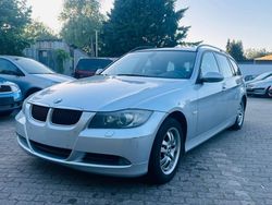 Silber Gebraucht 2007 BMW 318 Advantage Kombi | 3.500 € (Fairer Preis)