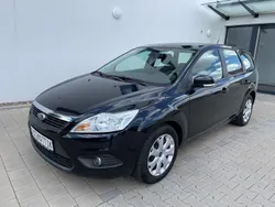 Schwarz Gebraucht 2010 Ford Focus Titanium Limousine | 2.699 € (Superpreis)
