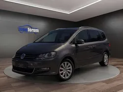 Grau Gebraucht 2012 VW Sharan Highline Van / Kleinbus | 10.490 € (Fairer Preis)