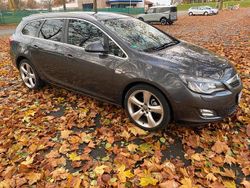 Grau Gebraucht 2011 Opel Astra Kombi | 5.199 € (Fairer Preis)