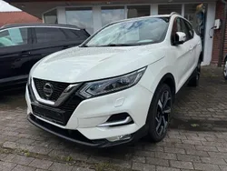 Weiß Gebraucht 2019 Nissan Qashqai Tekna SUV | 14.900 € (Fairer Preis)