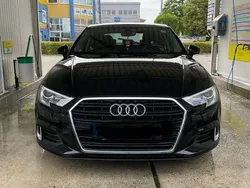 Schwarz Gebraucht 2025 Audi A3 Sport Limousine | 15.999 €