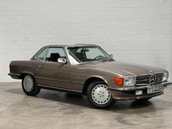 Braun Gebraucht 1987 Mercedes 560 Cabrio | 36.900 €