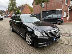 Schwarz Gebraucht 2012 Mercedes E350 AMG Kombi | 8.300 € (Fairer Preis)