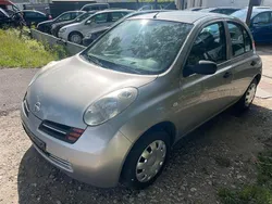 Silber Gebraucht 2004 Nissan Micra Visia Kleinwagen | 1.400 € (Fairer Preis)