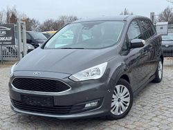 Schwarz Gebraucht 2018 Ford Grand C-Max Van / Kleinbus | 6.790 € (Guter Preis)