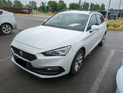 Weiß Gebraucht 2021 Seat Leon FR Kombi | 12.400 € (Superpreis)