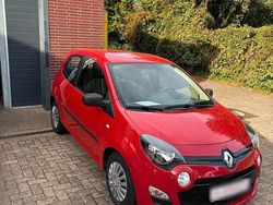 Rot Gebraucht 2014 Renault Twingo Kleinwagen | 3.900 €