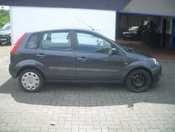 Grau Gebraucht 2007 Ford Fiesta Kleinwagen | 890 € (Guter Preis)