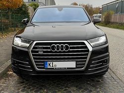 Schwarz Gebraucht 2016 Audi Q7 Ambiente SUV | 31.000 € (Guter Preis)