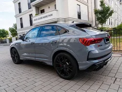 Grau Gebraucht 2022 Audi RS Q3 Ambiente SUV | 63.200 € (Teuer)