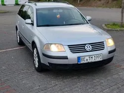 Silber Gebraucht 2005 VW Passat Kombi | 1.600 € (Guter Preis)